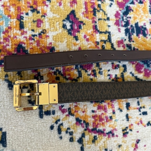 Michael Kors MK Logo Reversible Belt with Gold Tone Buckle Womens Size XL - Picture 7 of 11